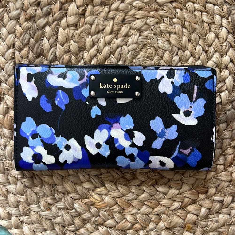 Kate Spade Cedar Street Floral Wallet